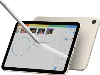 Tablet com caneta digital sobre a interface de desenho da plataforma